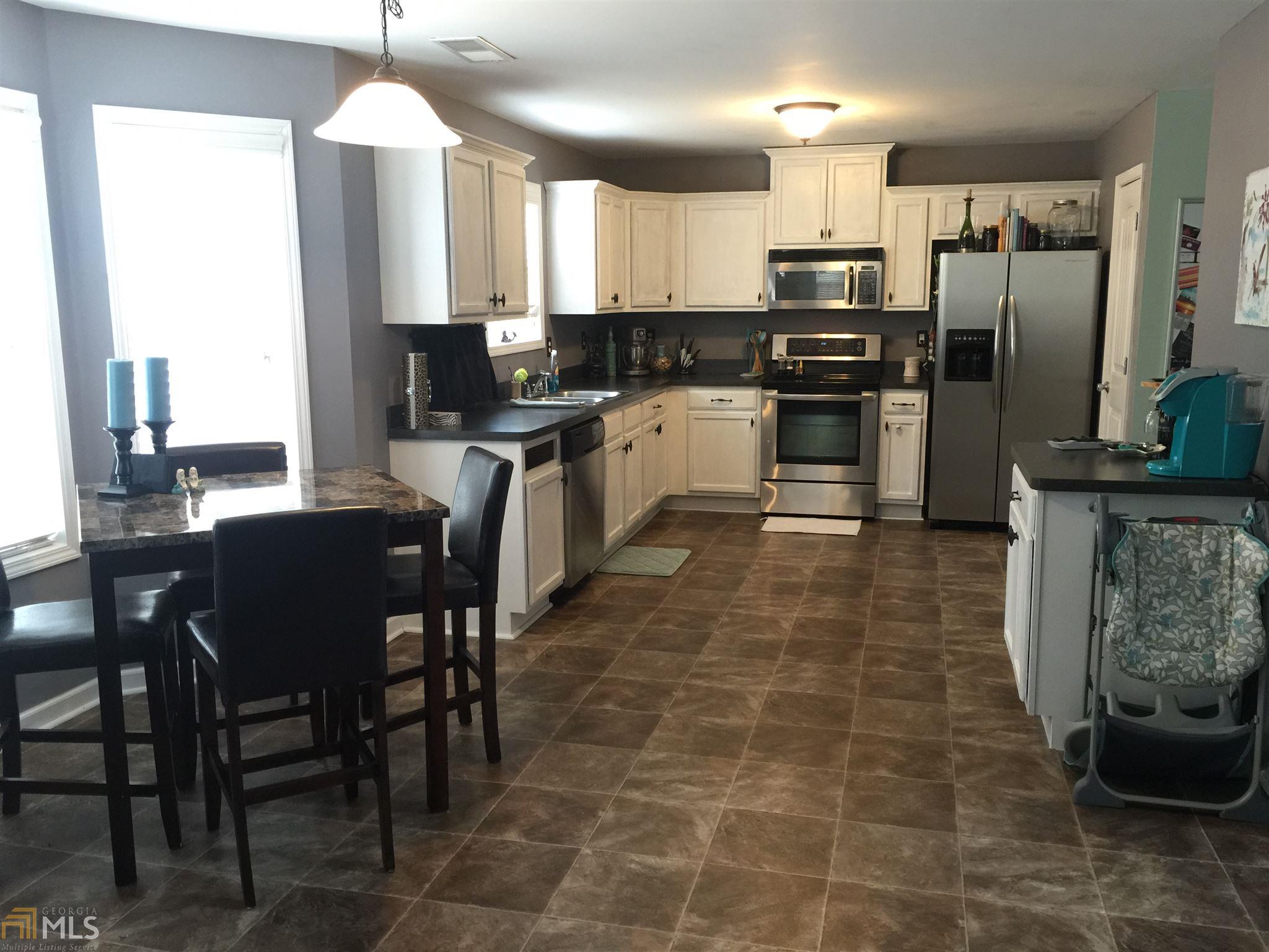 107 Clearwater Dr