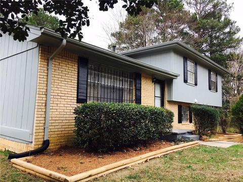 412 Churchill Ct