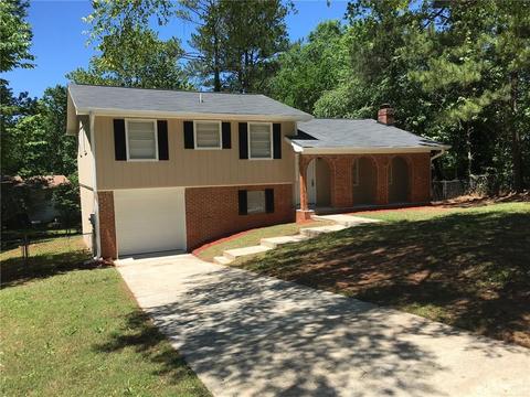 412 Churchill Ct
