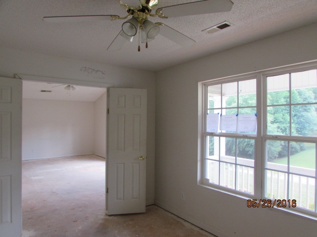For Sale: 113 Woodstream Trl Lagrange, GA 30240