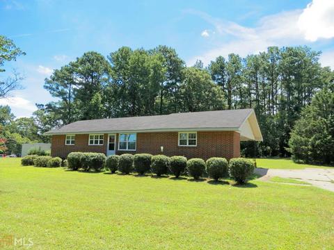 210 Knob Hill Dr