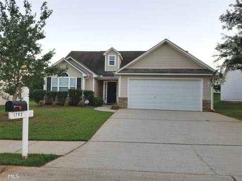 210 Knob Hill Dr