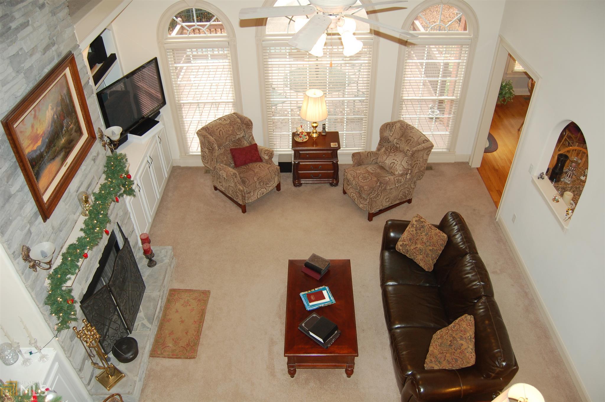 1034 Laurel Ridge Dr