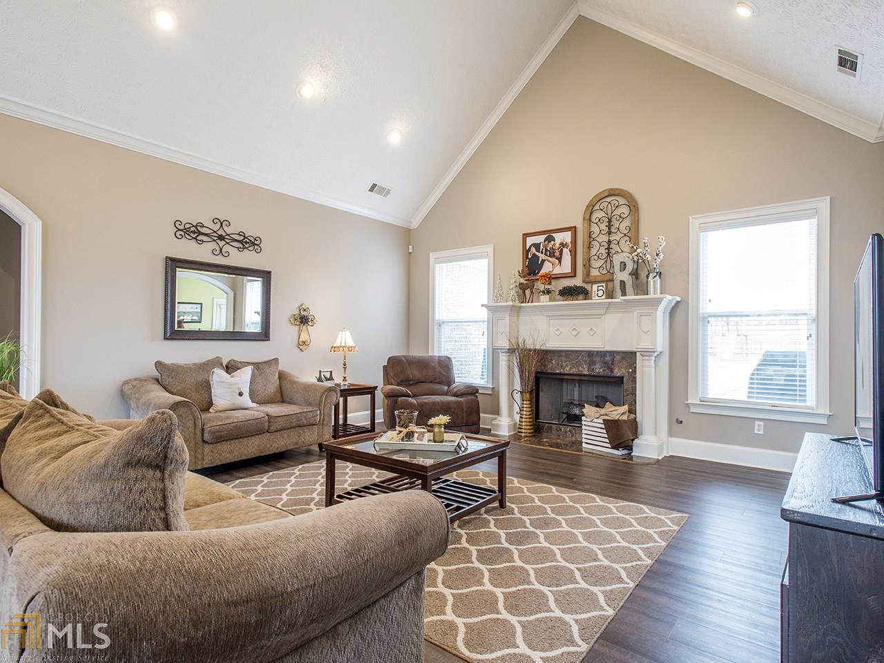800 Stoneglen Ct