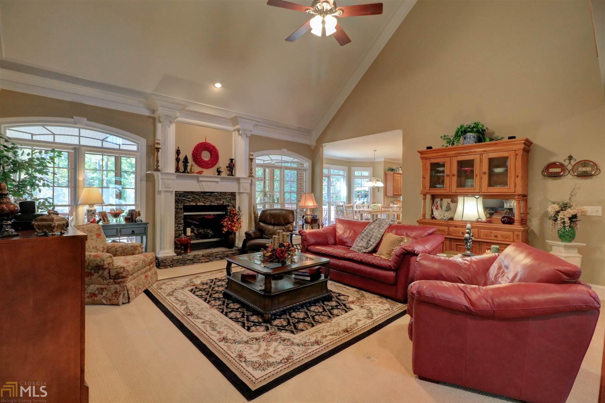 124 Watkins Glen Dr