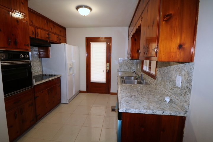 For Sale: 6374 Fairlane Dr Morrow, GA 30260