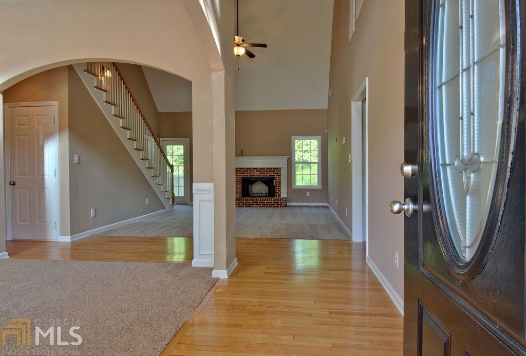 102 Southwind Cir