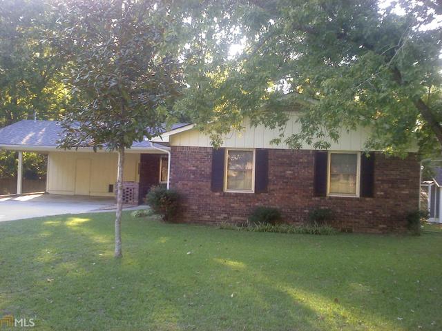 106 Boxwood Ct