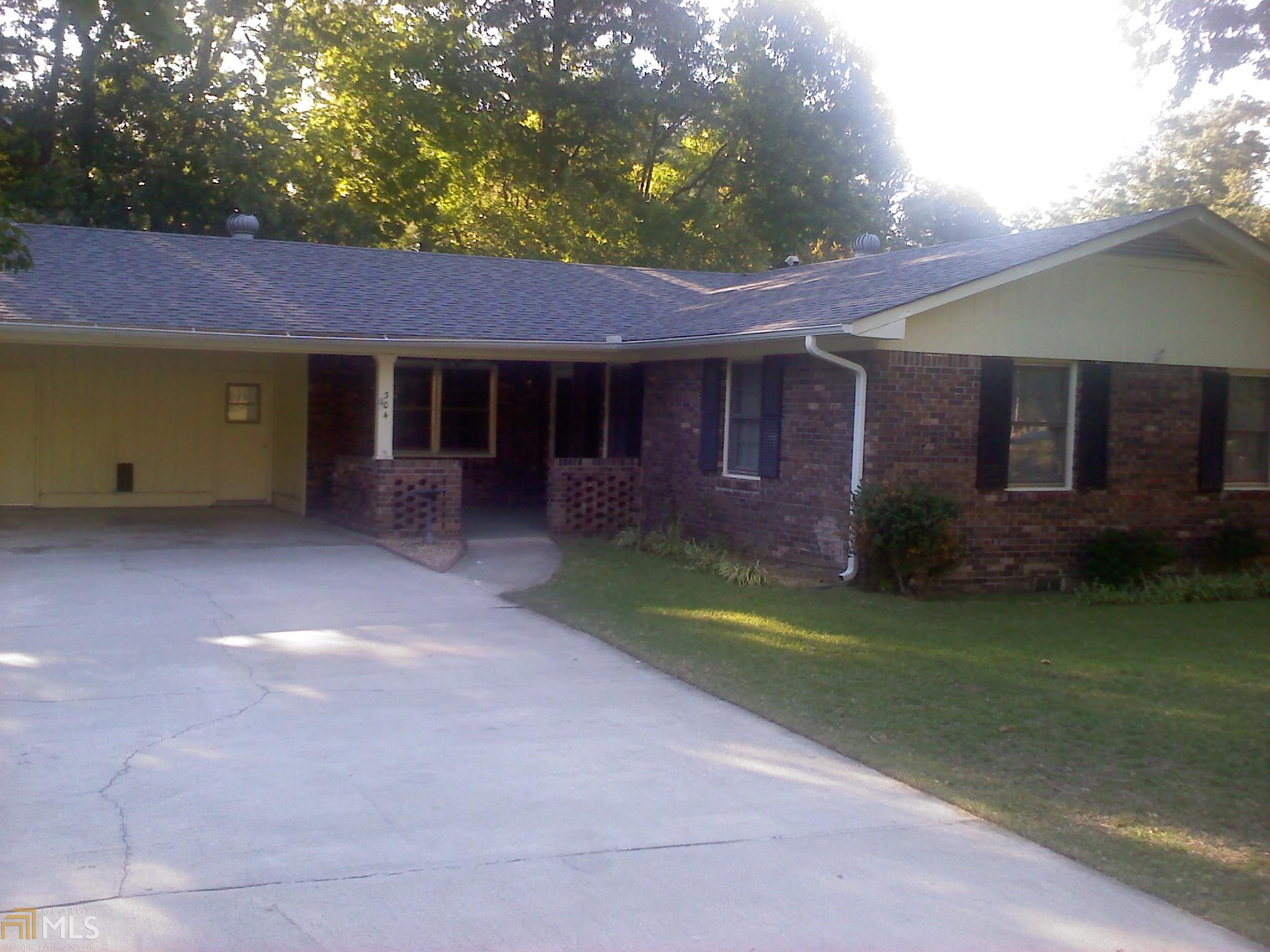 106 Boxwood Ct