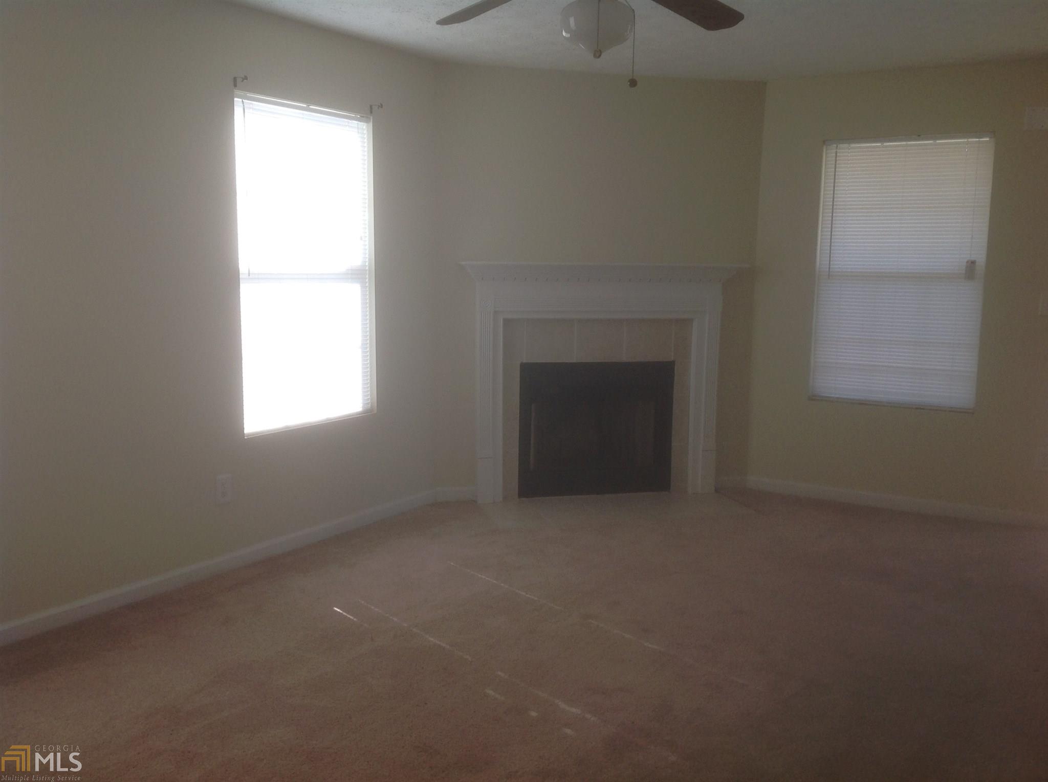 194 Darien Ct