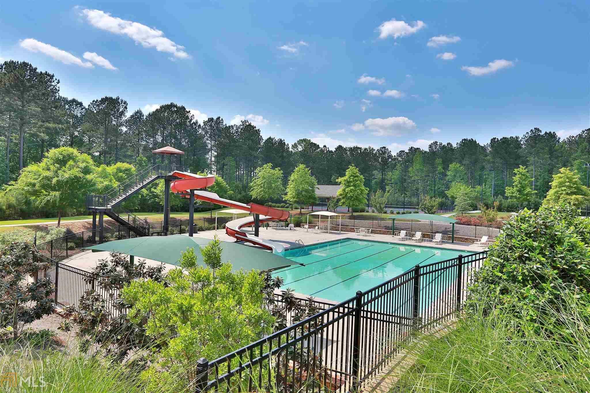 300 Northcrest