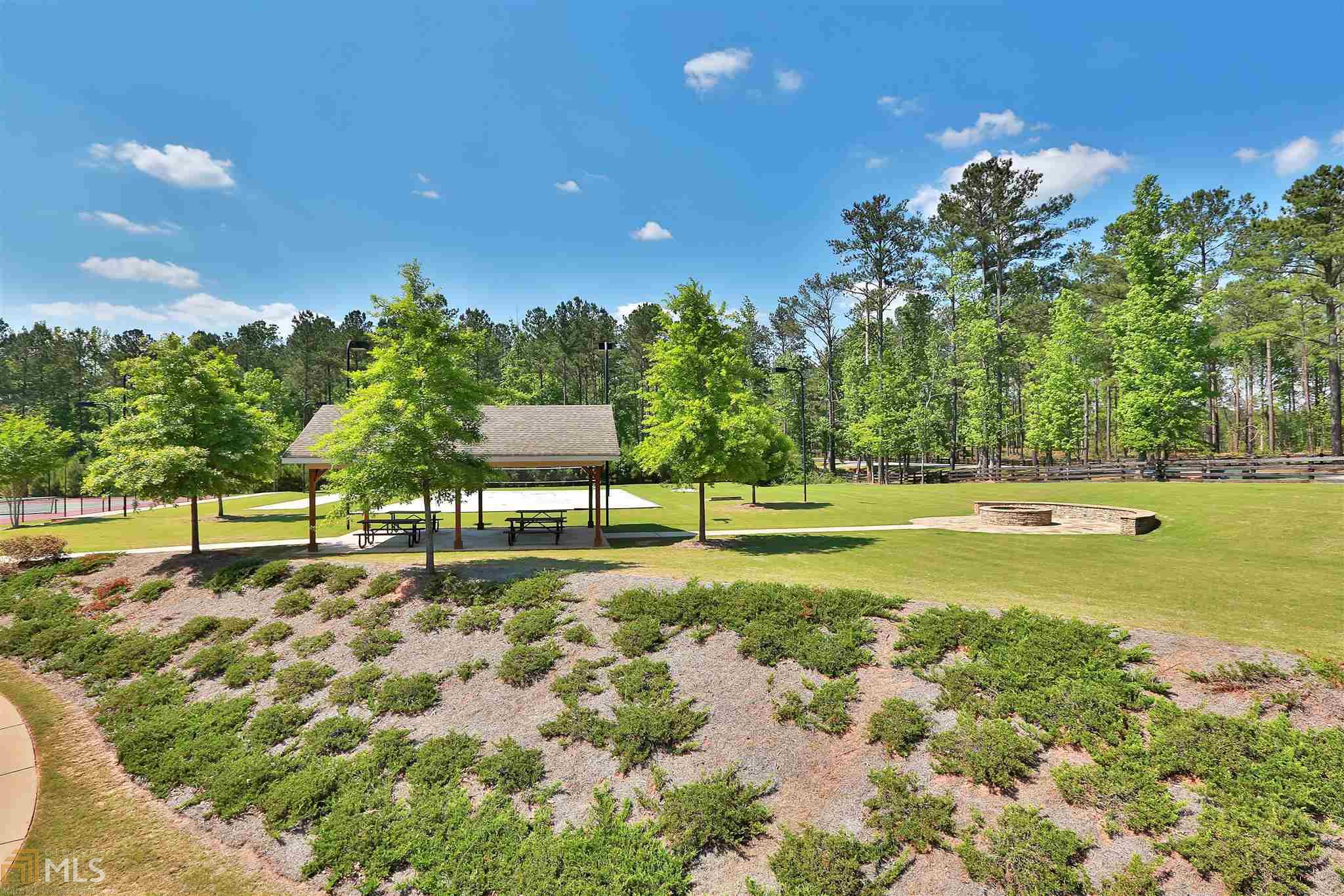 300 Northcrest