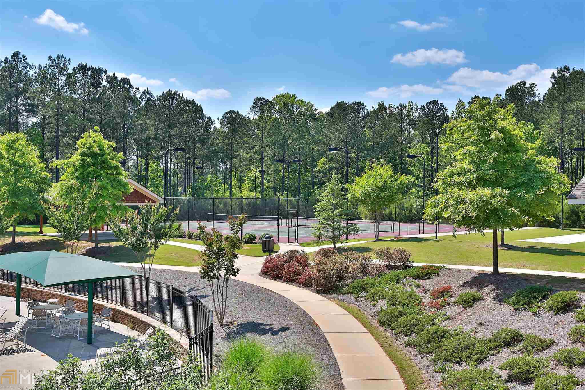 300 Northcrest