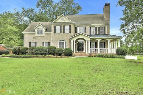 612 Moore Rd