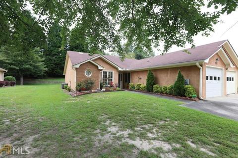 6308 Hickory Lane Cir