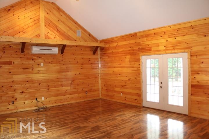 1301 Kennedy Dr