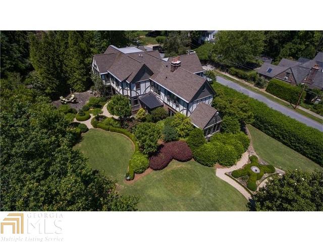 340 Manor Ridge Dr NW