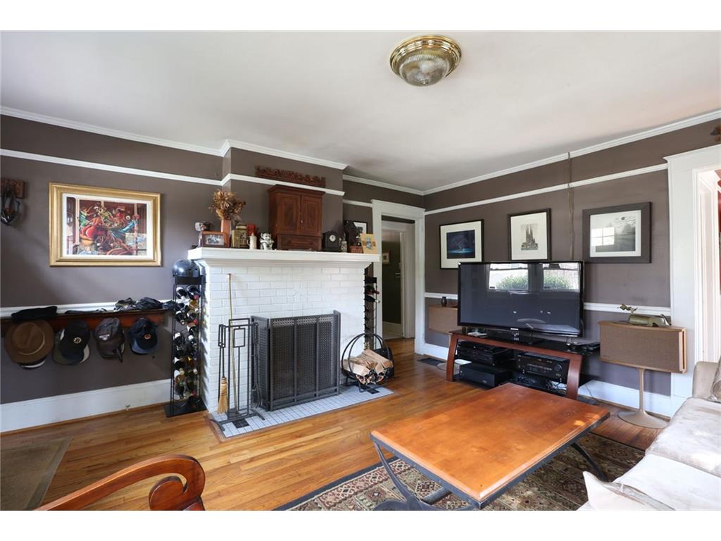 307 Clifton Rd