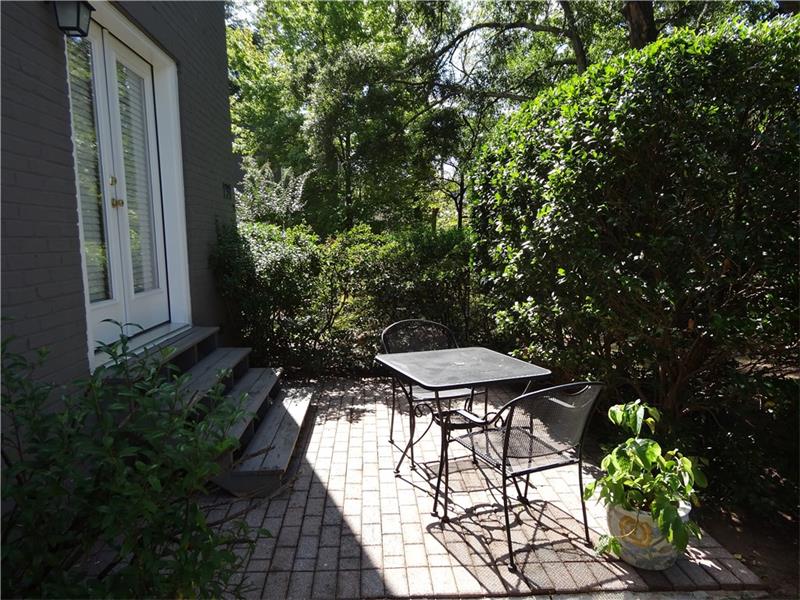291 Oxford Pl NE #1