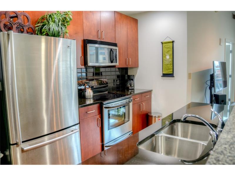 44 Peachtree Pl NW #1030