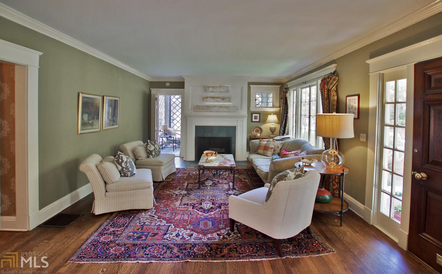 36 Standish Ave
