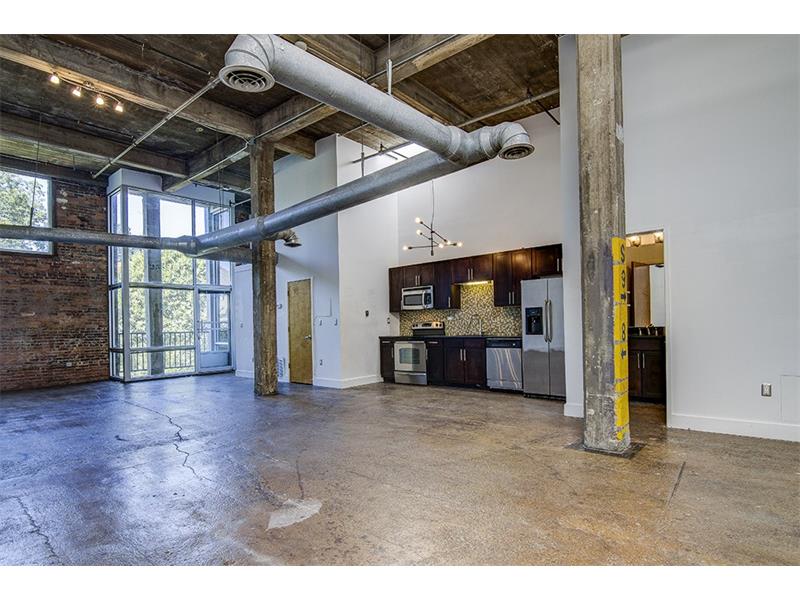 659 Auburn Ave NE #207