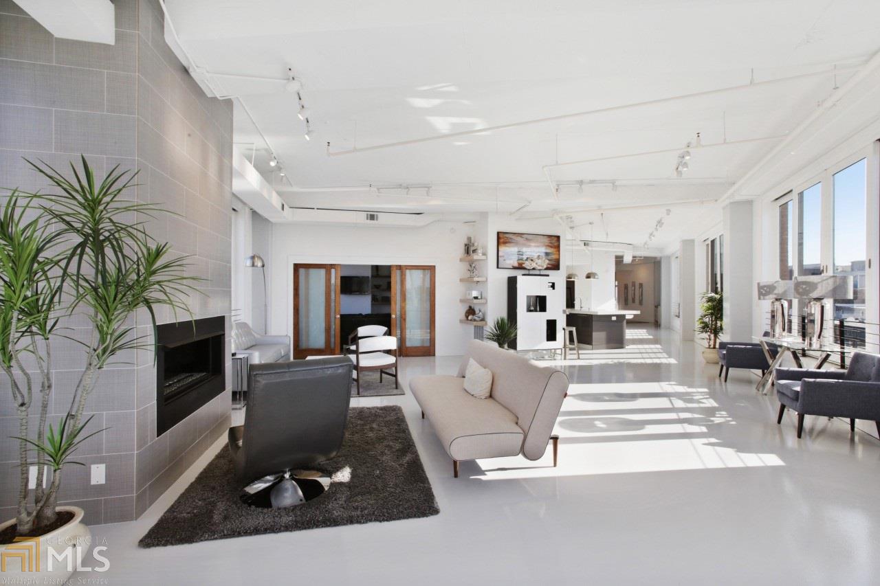 333 Nelson St #400