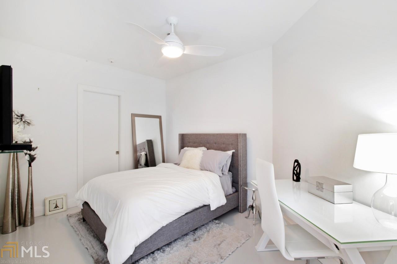 333 Nelson St #400