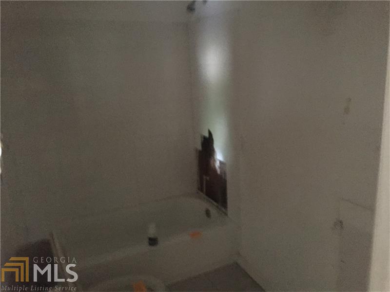 235 Holly Rd
