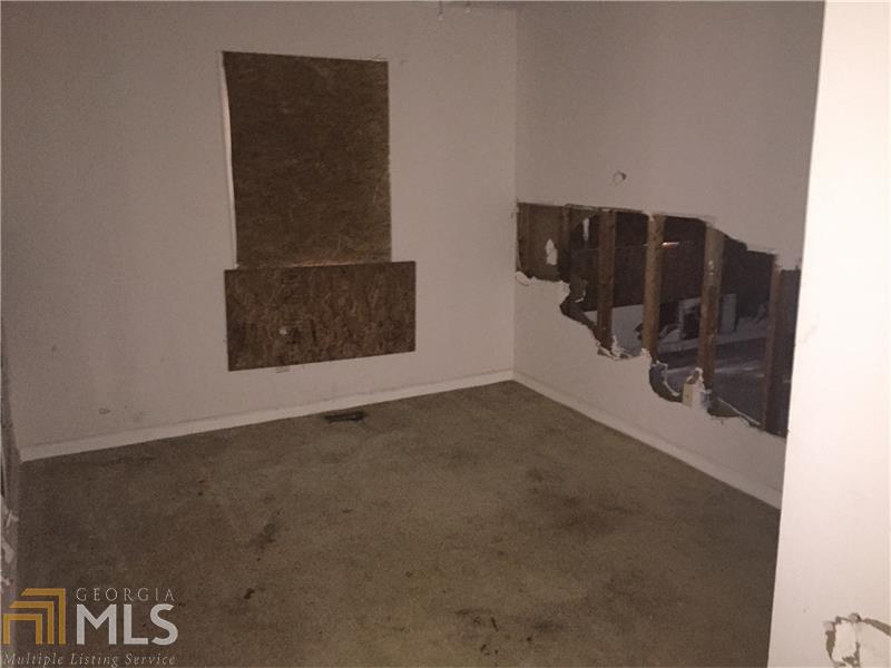 235 Holly Rd