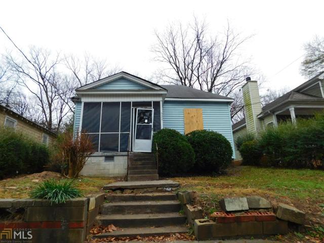 1098 Redford Dr SE