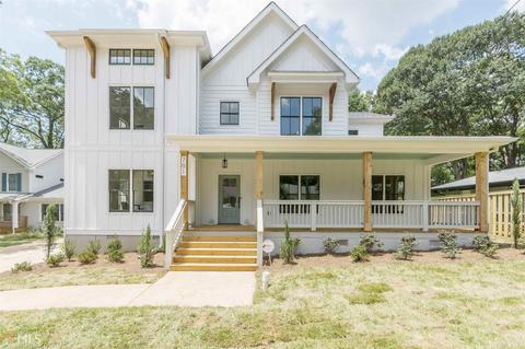 701 E Side Ave
