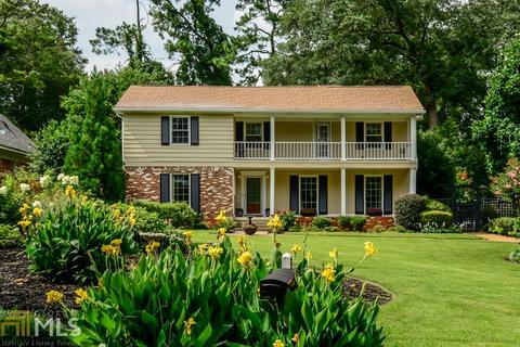 75 E Lake Dr SE