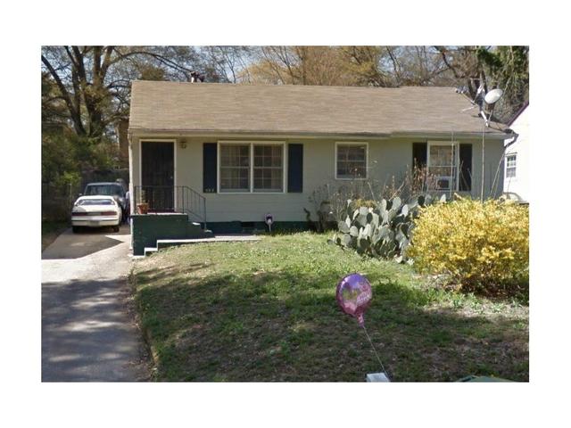 817 Harwell Rd NW