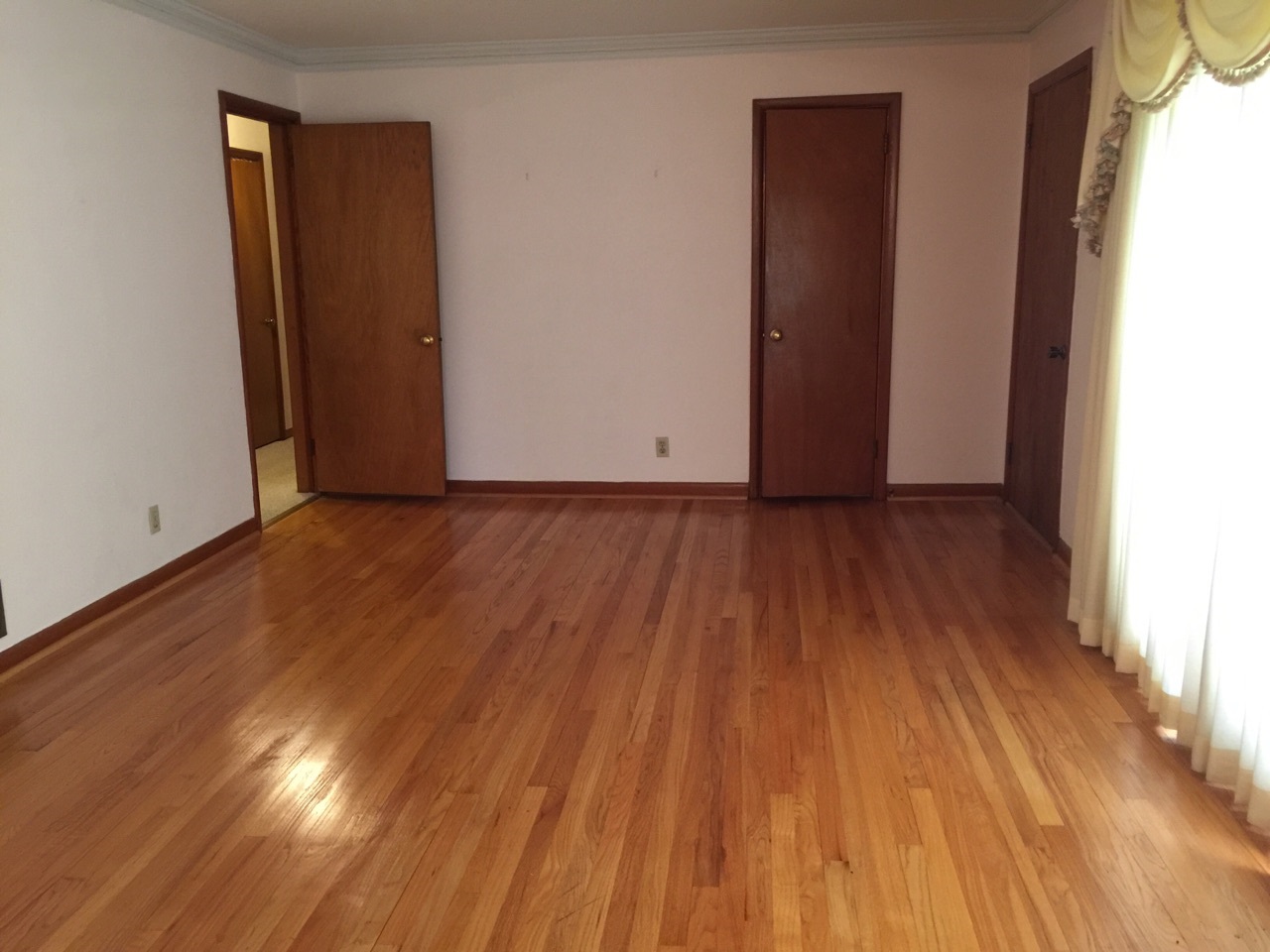 For Sale: 833 Skipper Dr Atlanta, GA 30318