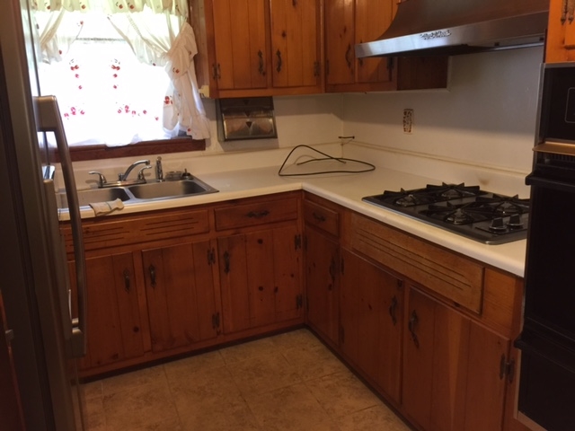 For Sale: 833 Skipper Dr Atlanta, GA 30318