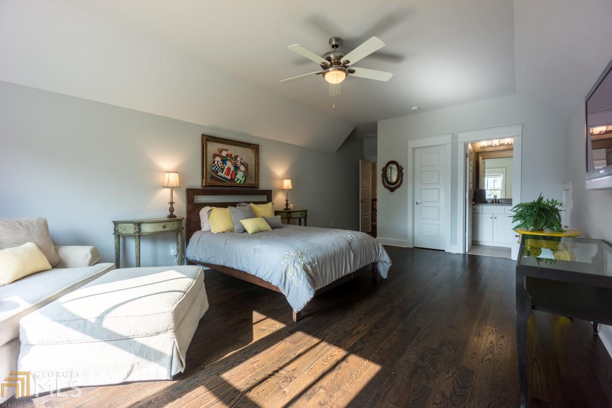 2770 Valvedere Dr
