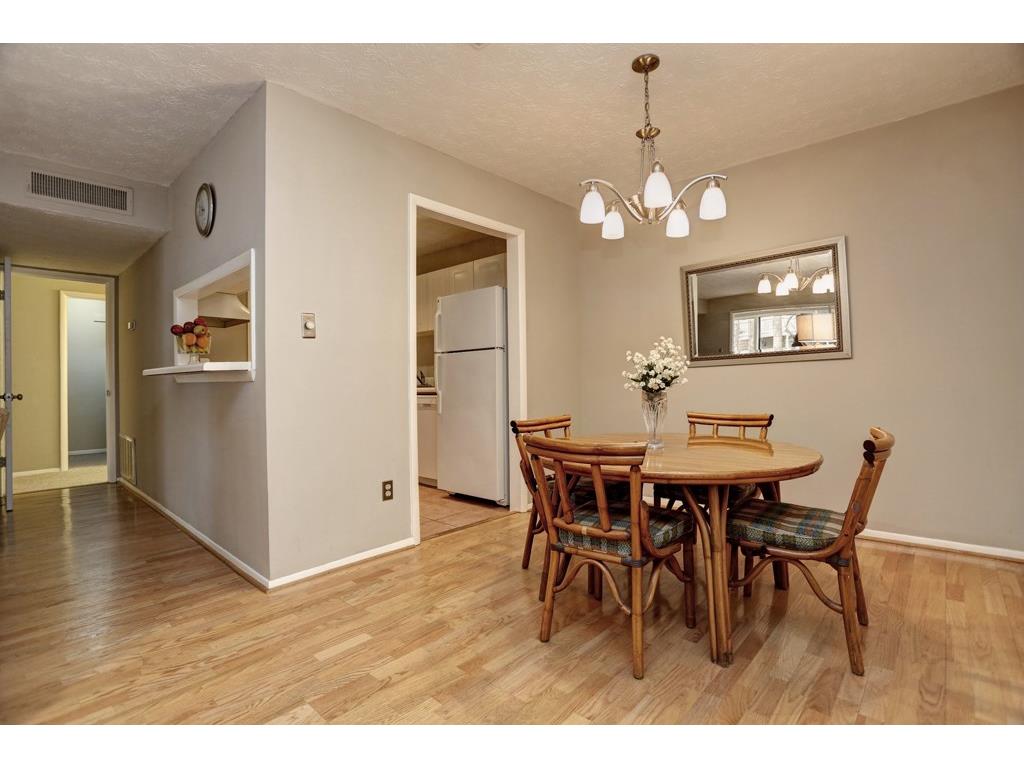 1230 Woodland Ave #4