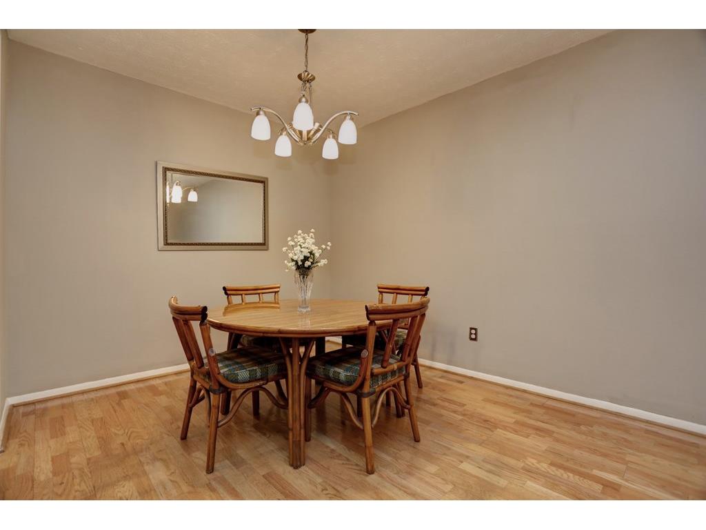 1230 Woodland Ave #4