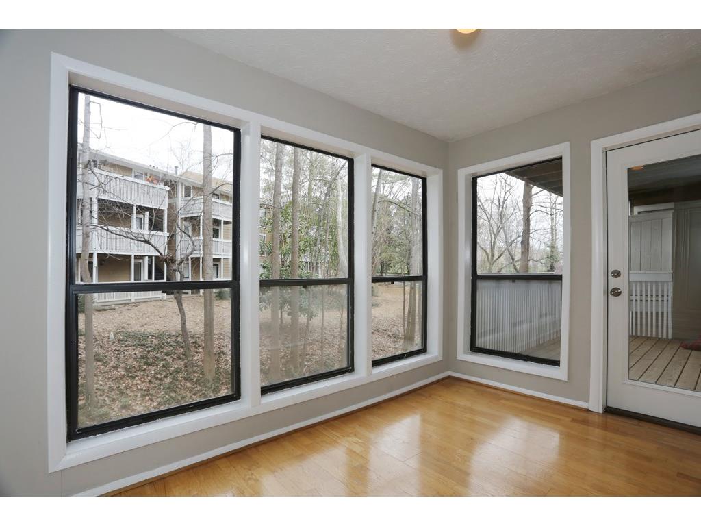 1230 Woodland Ave #4