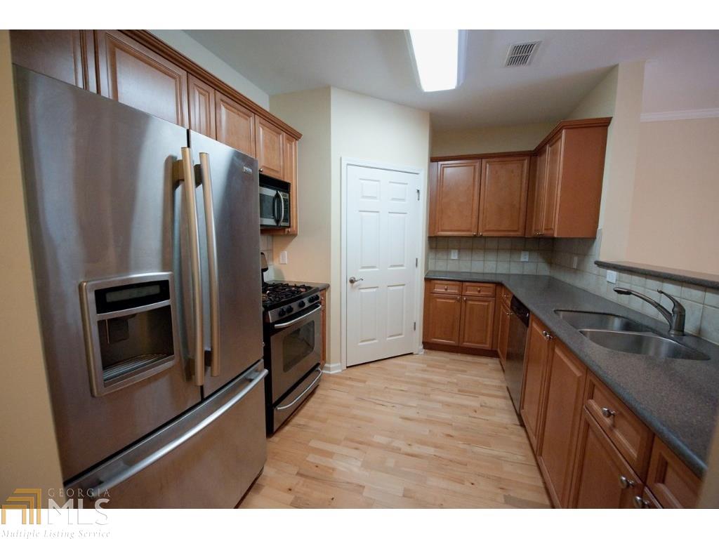 2684 SE Greentree