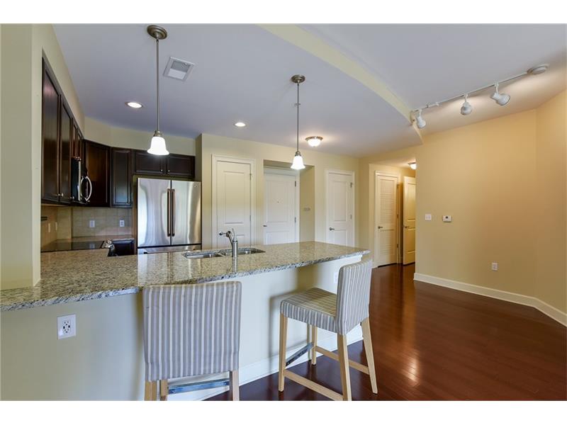 200 River Vista Dr #401