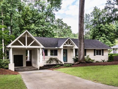 1631 Tryon Rd NE