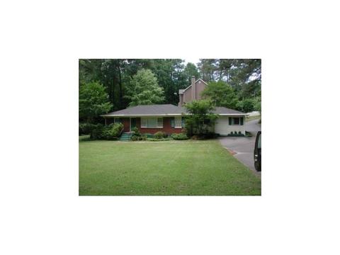 1631 Tryon Rd NE