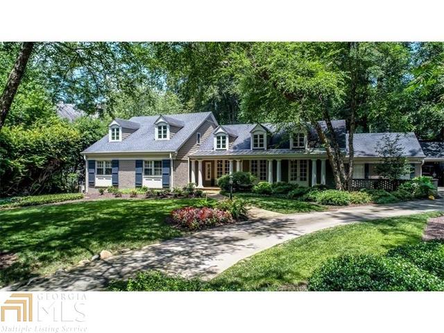 415 Valley Rd NW