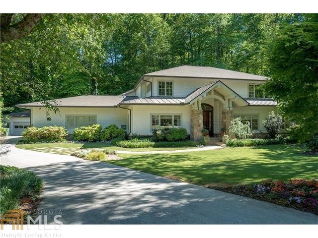 415 Valley Rd NW