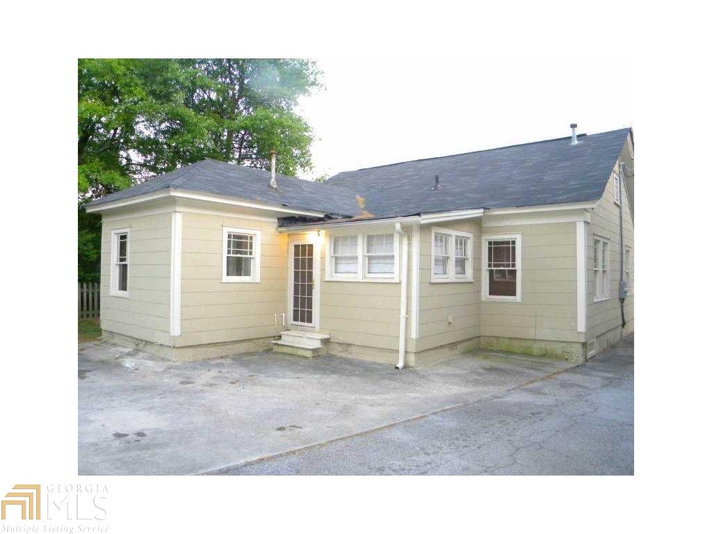1687 W Hamilton Ave