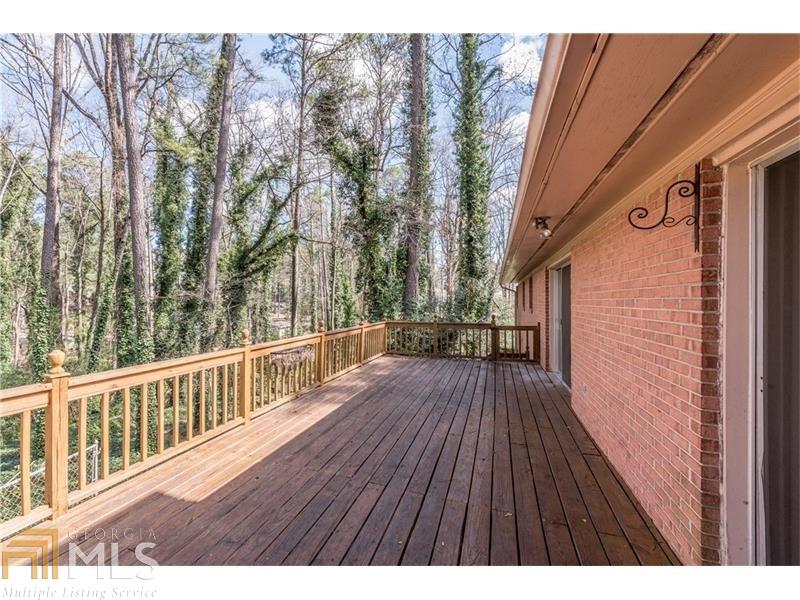 2438 Melinda Dr