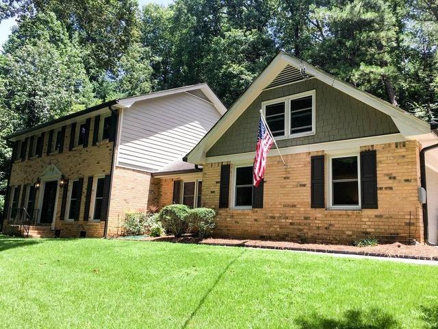 27 Downshire Cir