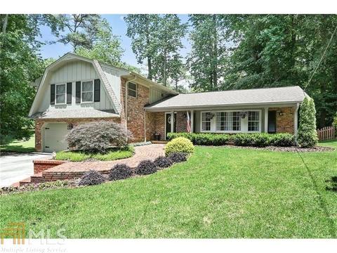 27 Downshire Cir